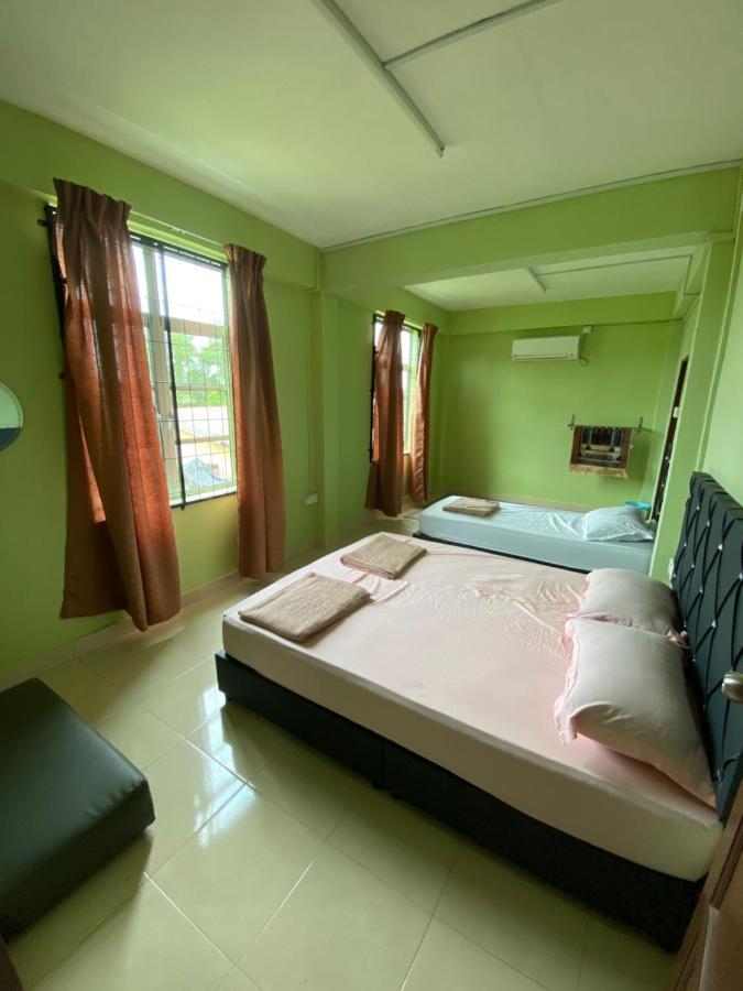 Homestay Ijaa Marang Esterno foto